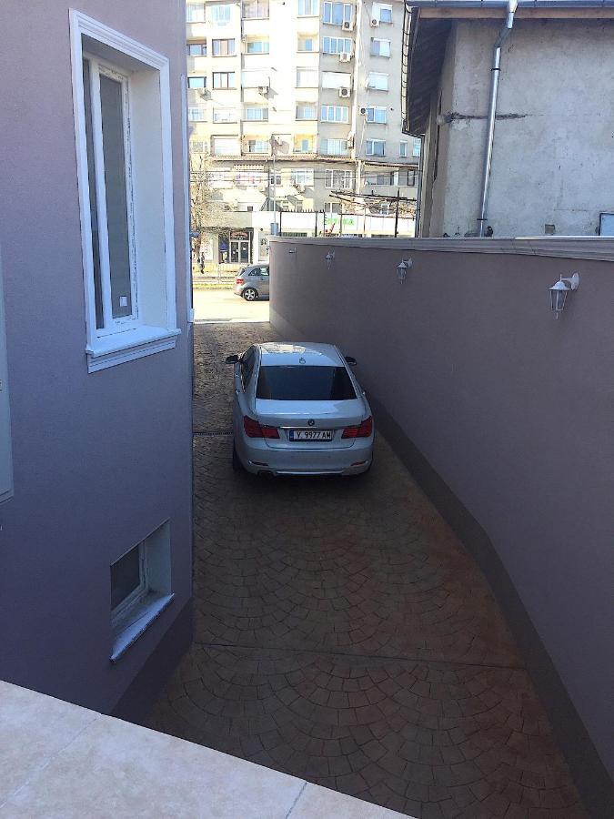 Family Hotel - City Hotel ימבול מראה חיצוני תמונה