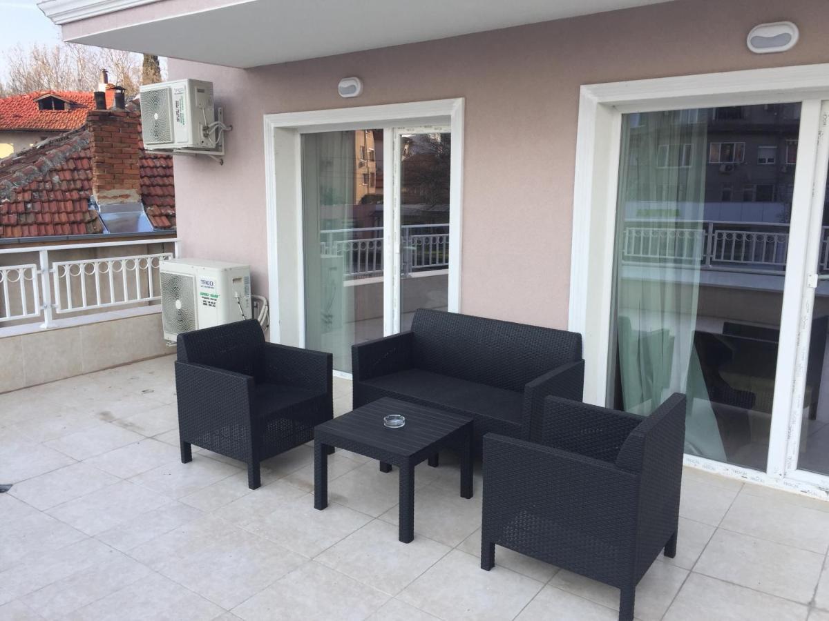 Family Hotel - City Hotel ימבול מראה חיצוני תמונה
